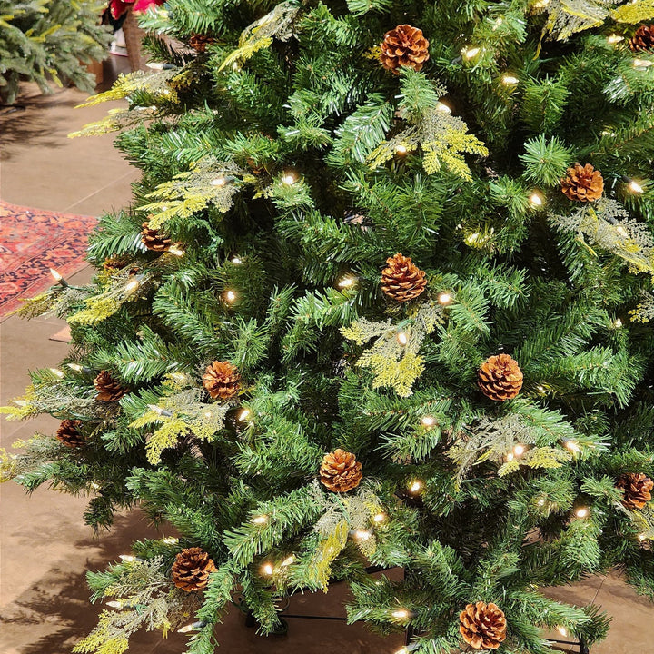 ÁRVORE REALISTA PINHEIRO CONSTELAÇÃO 400 LEDS WARM 1241 GALHOS 2,10CM MODELO CLICK BIVOLT