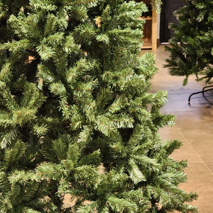 ÁRVORE TRADICIONAL IPANEMA 1350 GALHOS 2,40CM