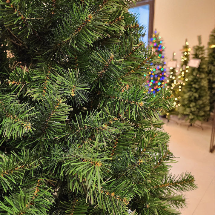 ÁRVORE TRADICIONAL COPACABANA 1350 GALHOS 2,40CM